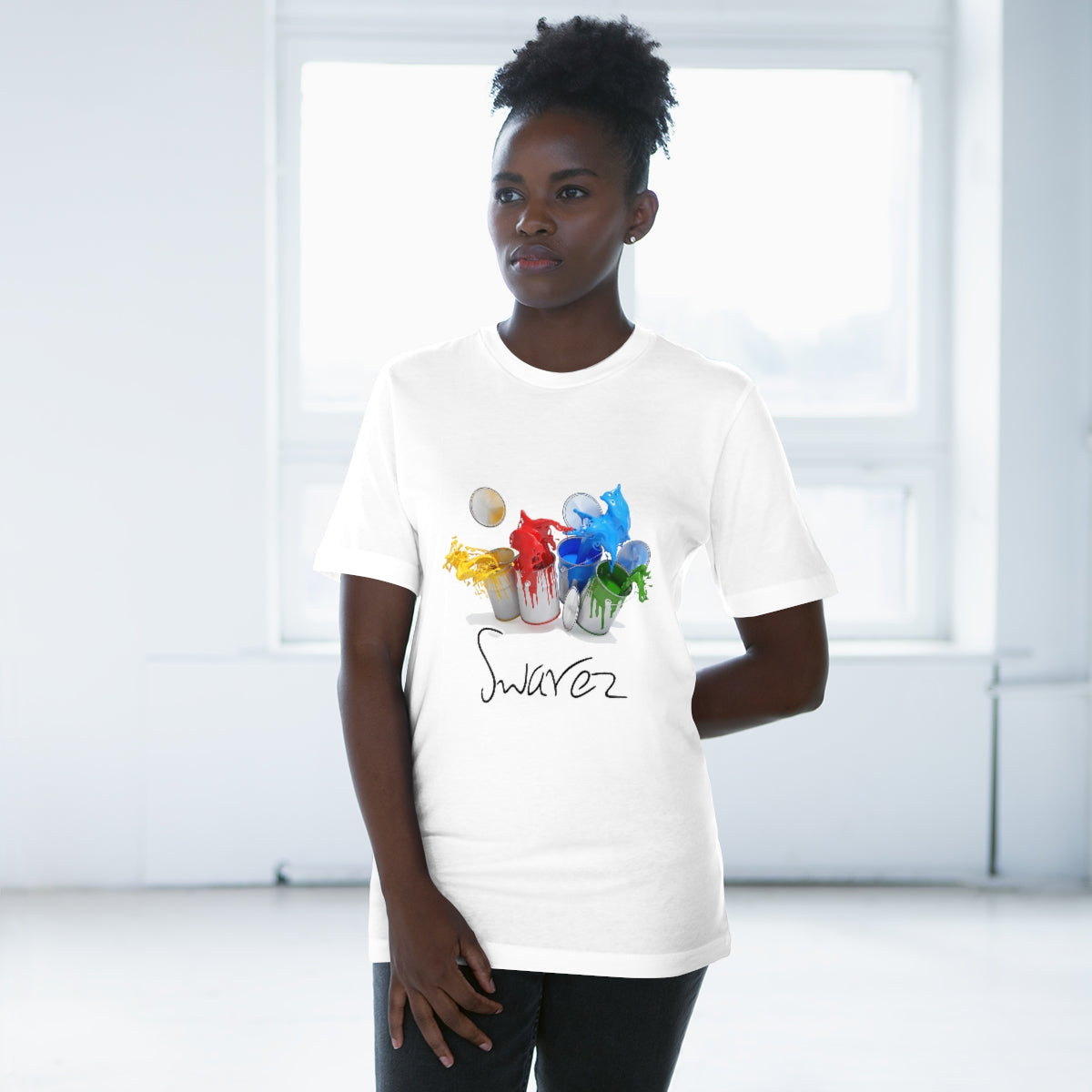 Unisex Essential T-Shirt – 4 Farbdosen und Logo 